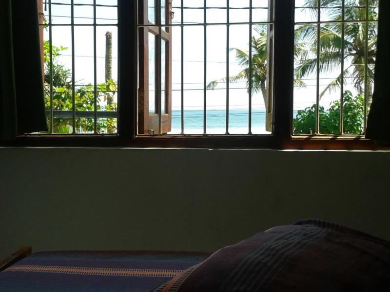 Polhena Coral Reef Resort Matara Bagian luar foto