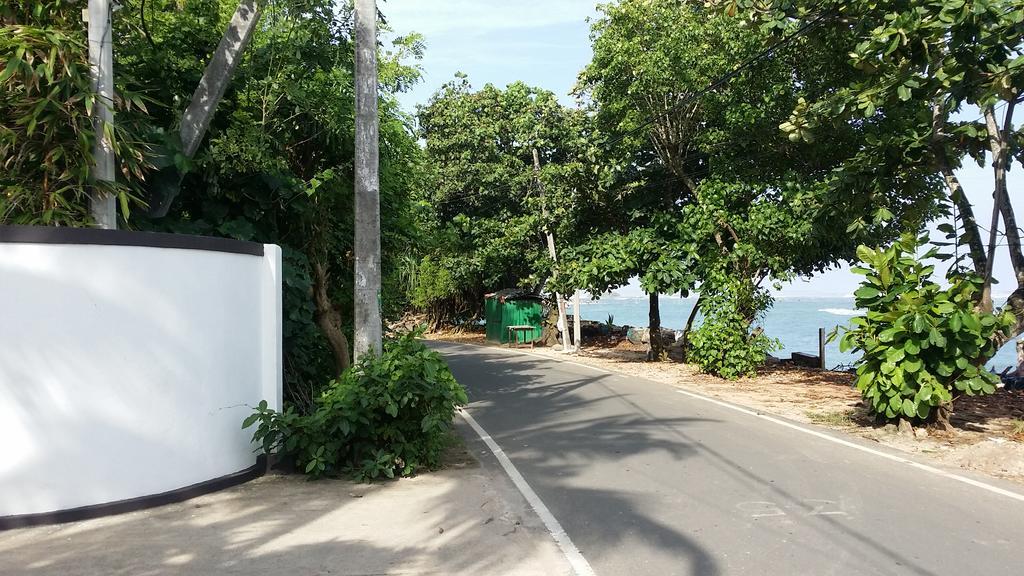 Polhena Coral Reef Resort Matara Bagian luar foto
