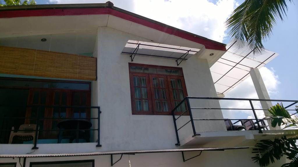 Polhena Coral Reef Resort Matara Bagian luar foto