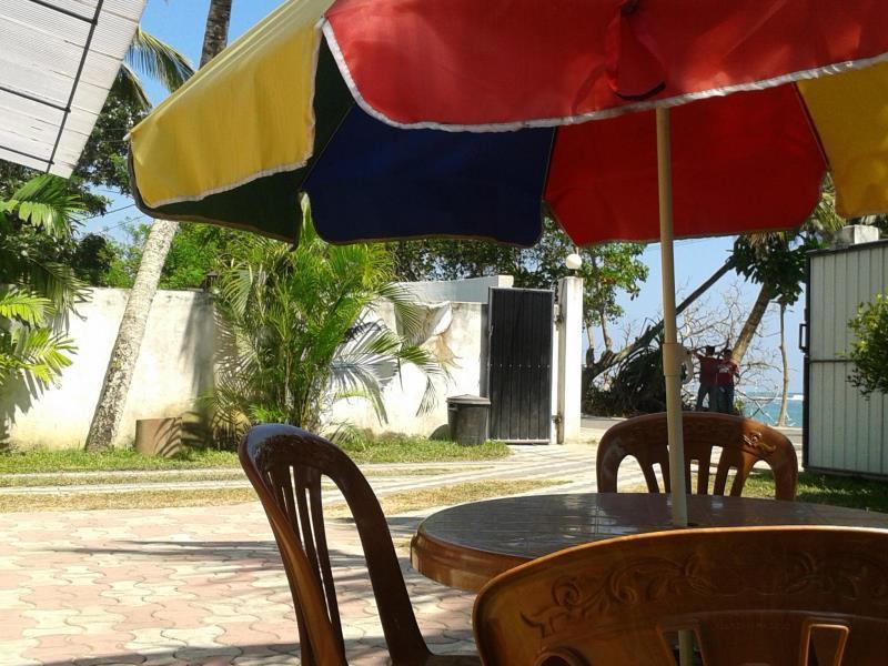 Polhena Coral Reef Resort Matara Bagian luar foto